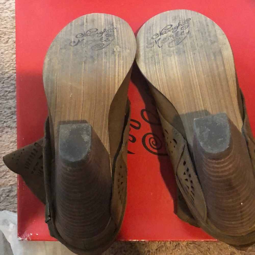 Booty booty - Picture 3 of 3